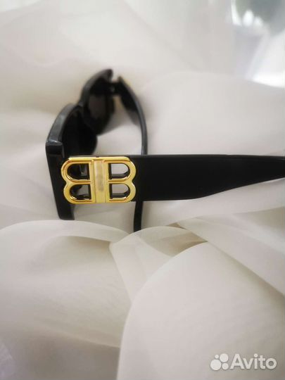 Солнцезащитные очки женские