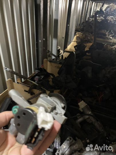 Митсубиси Каризма замок зажигания АКПП