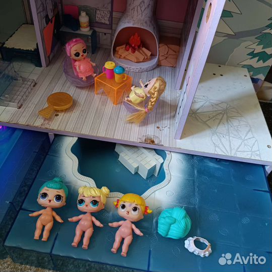 Кукольный зимний домик для кукол лол