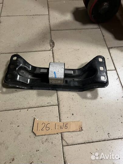 Опора АКПП задняя Mercedes-Benz W205 C-Class