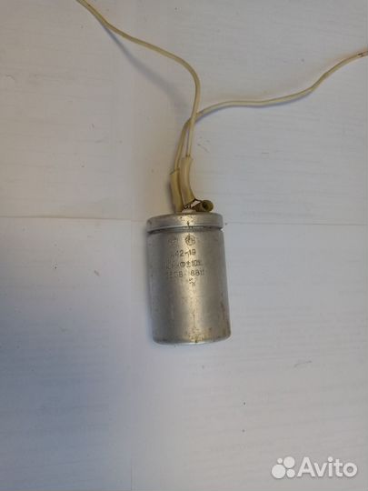 Конденсатор К42-19