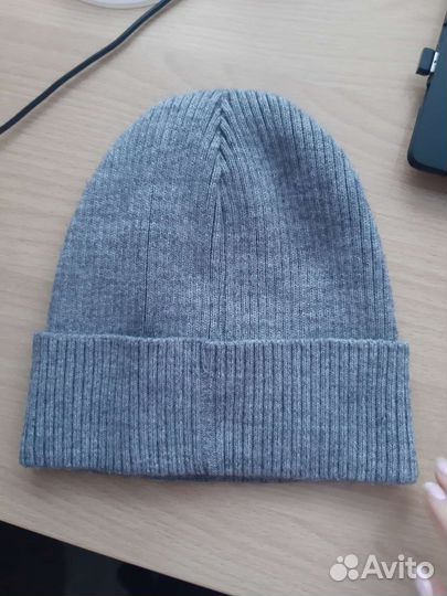 Шапка весенняя женская