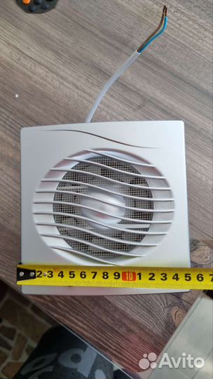 Вентилятор вытяжной 100 мм