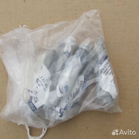 Ford болт крепления перед рычага К подрамнику