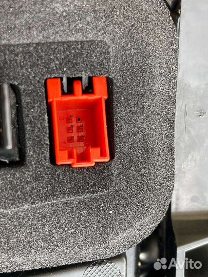 Audi Q5 80a FY фонарь задний левый 5pin