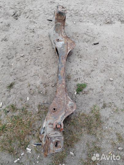 Задний подрамник Киа Сид 1