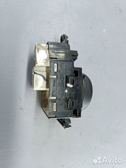 Блок управления зеркала Hyundai Solaris