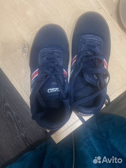 Детские футбольные бутсы