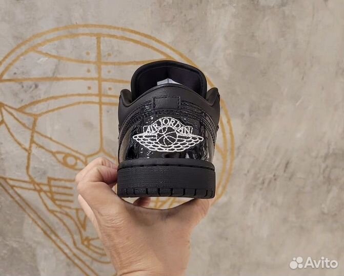 W Air Jordan 1 Low SE