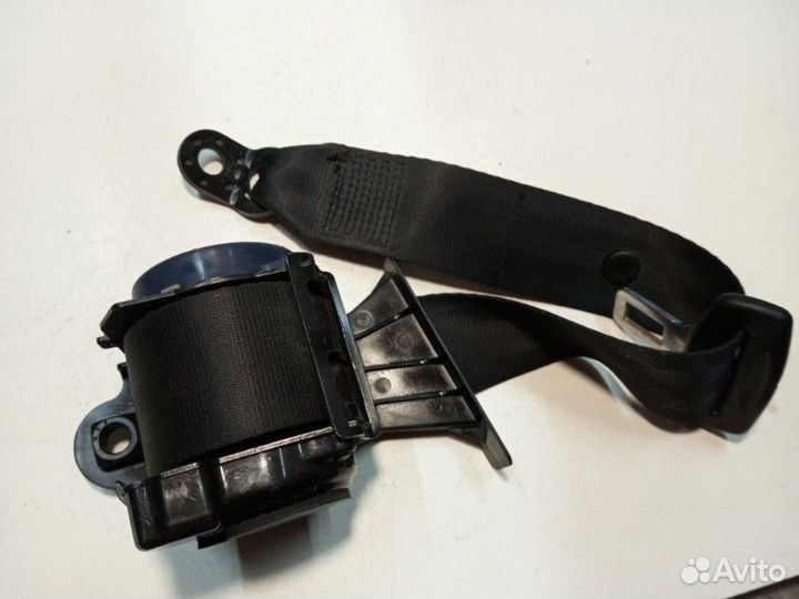 Ремень безопасности задний правый Volkswagen Polo