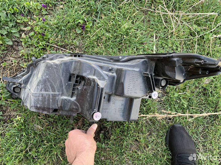 Передня фара Lexus RX