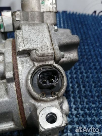 Компрессор кондиционера Toyota Wish