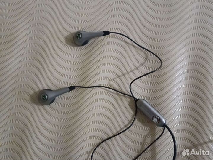 Проводные наушники sony