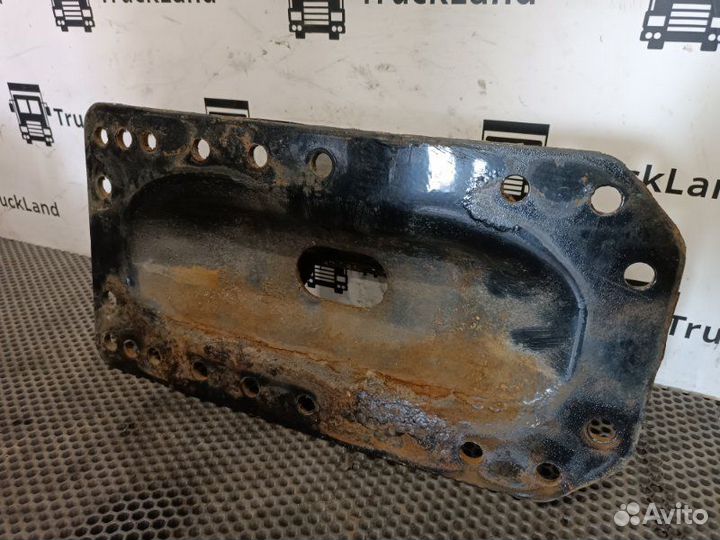 Кронштейн траверсы кпп левый Man Tgx