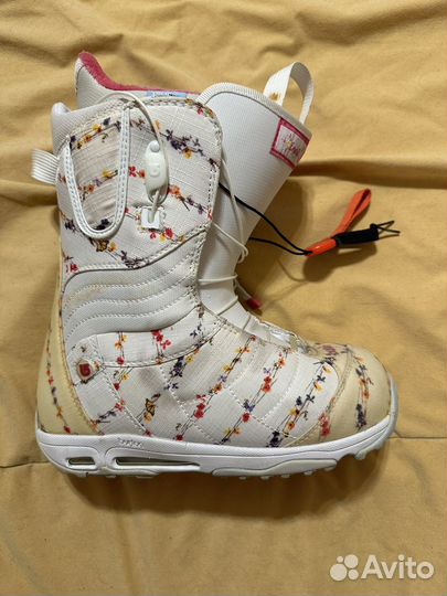 Сноубордические ботинки burton