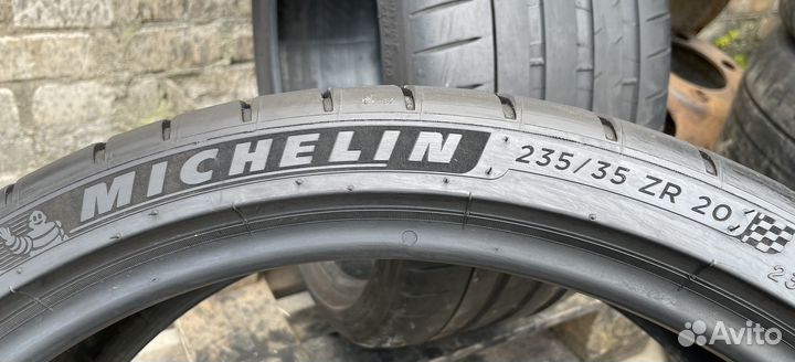 Michelin Pilot Sport 4 S 235/35 R20