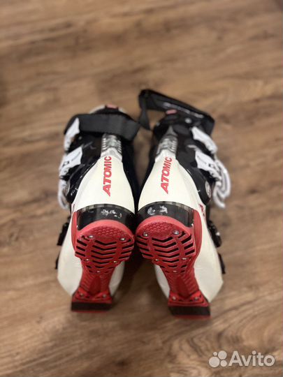 Ботинки горнолыжные Atomic