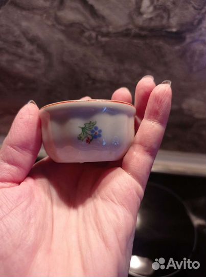 Солонка фарфоровая