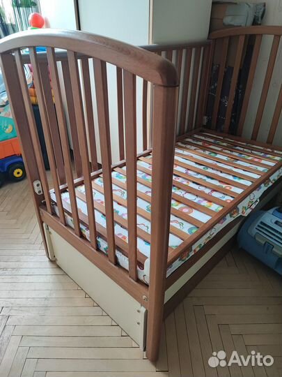 Детская кровать Baby Italia + принадлежности