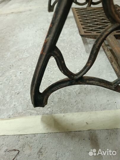 Антикварная станина швейной машинки Haid&New