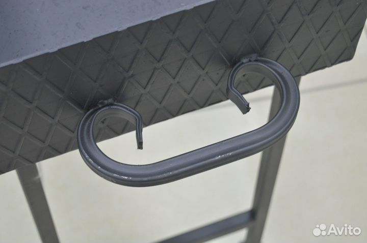 Мангал с подказанником на 8-10 л (3 мм)