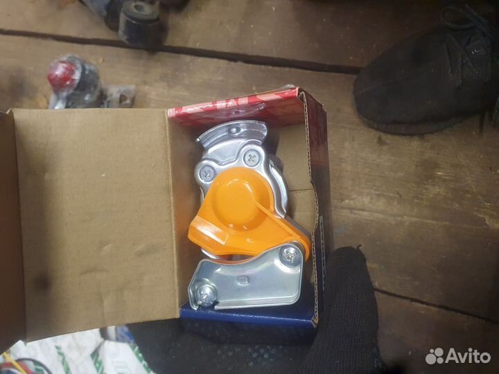 Соеденительная головка м7101223