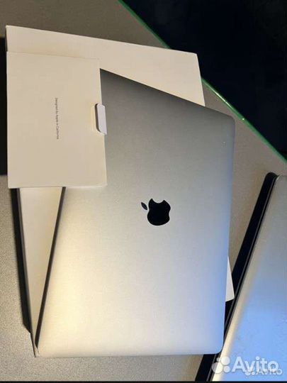 Macbook pro 13 2020 16/512