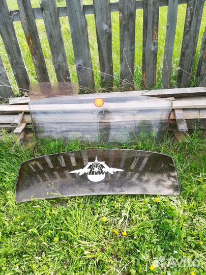 Заднее стекло