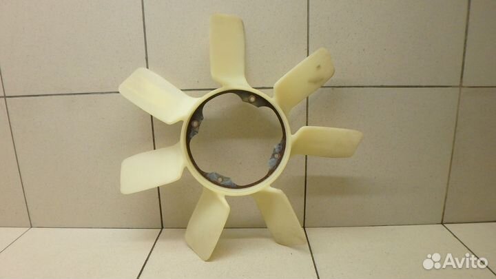 Крыльчатка вентилятора Toyota Tundra 2 2007-2013