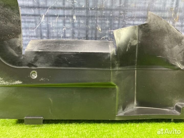 Воздуховод радиатора левый Audi Allroad C5 BES