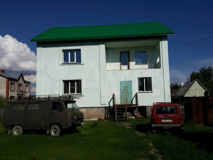 Коттедж 350 м² на участке 15 сот.