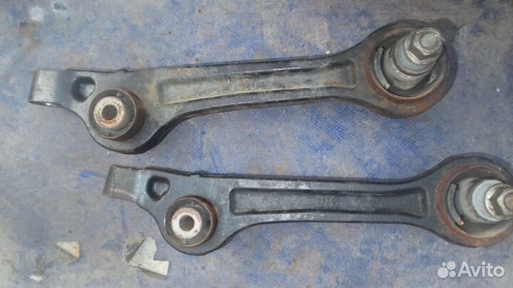 Рычаг передний dodge challenger