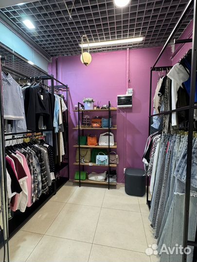 Шоурум женской одежды