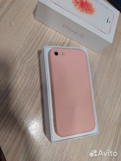 iPhone SE, 32 ГБ