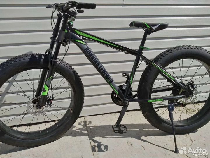 Фетбайк новый чёрно-зелёный