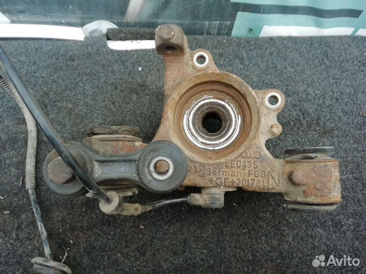 Ступица задняя левая VW Passat B5+2000-2004 год