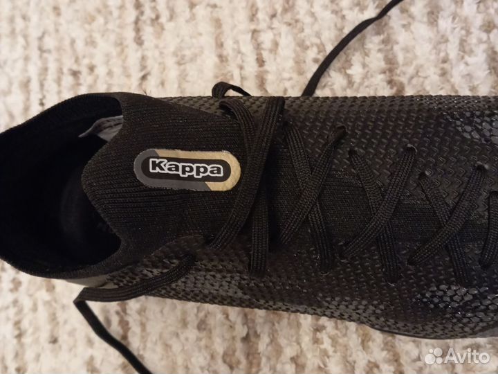 Сороконожка, бутсы Kappa