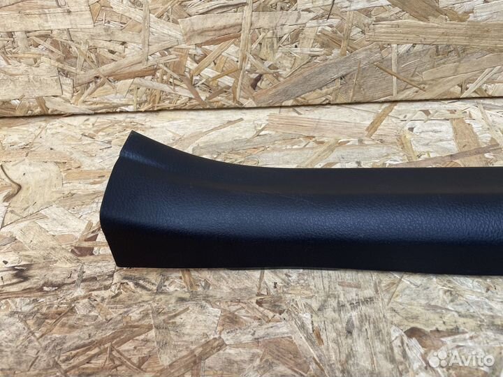 Накладка порога задняя левая Toyota RAV 4 40