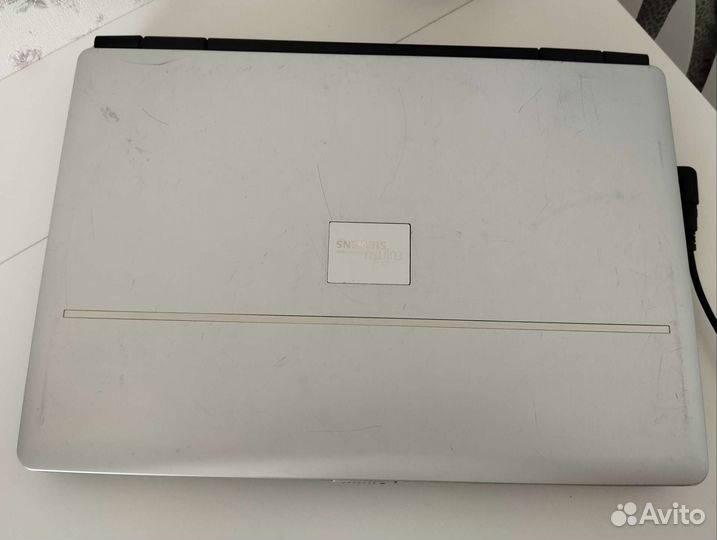 Fujitsu Siemens Amilo Pi 1505