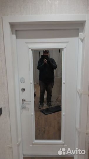 Входная дверь с терморазрывом и стеклом