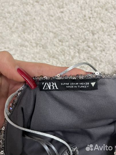 Топ из паеток Zara