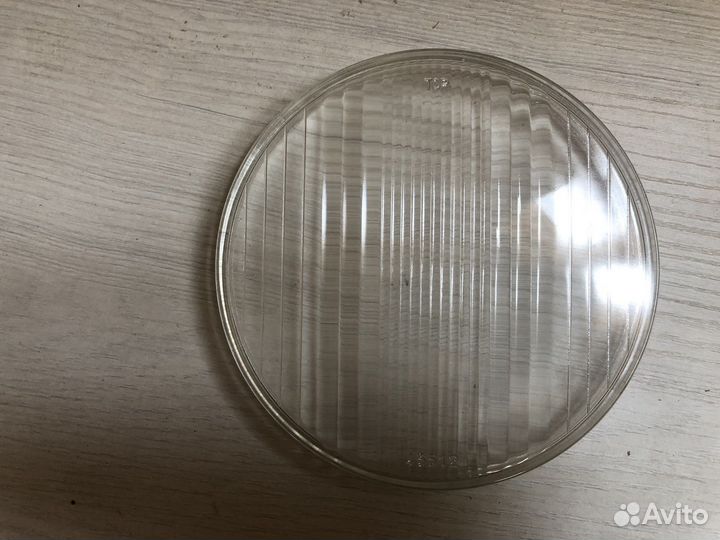 Стекло фары LR VW golf 2 83