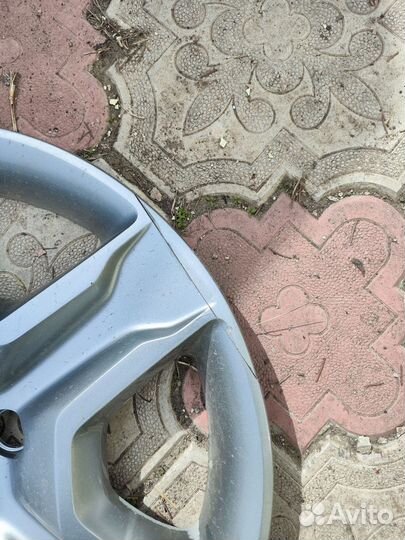 Колпаки на колеса r 16 renault