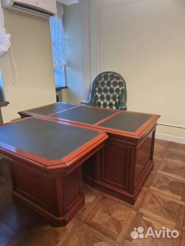 Письменный стол из массива