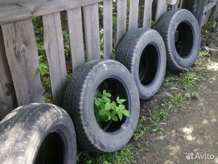 Bridgestone Dueler H/T D840 265/65 R17