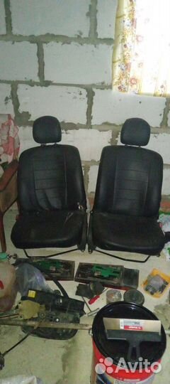 Передние сиденья рено дастер 1 2012