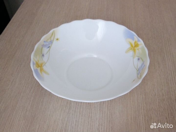 Набор тарелок