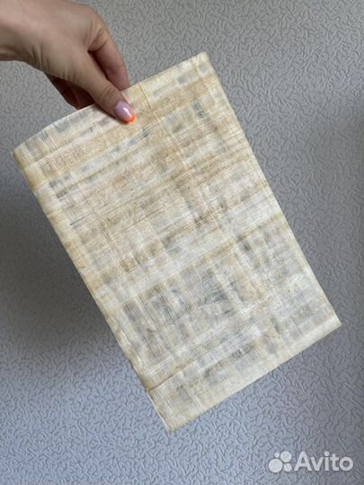 Египетский папирус с рисунком