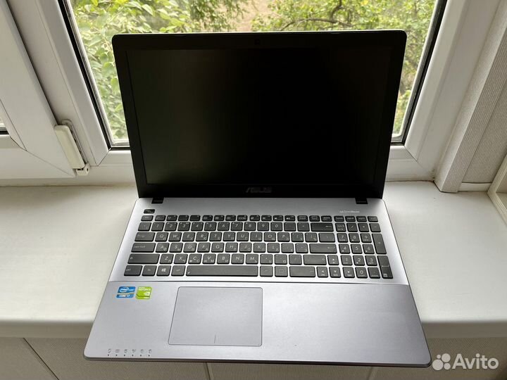 Asus x550cc i7 3537U geforce 720m ssd