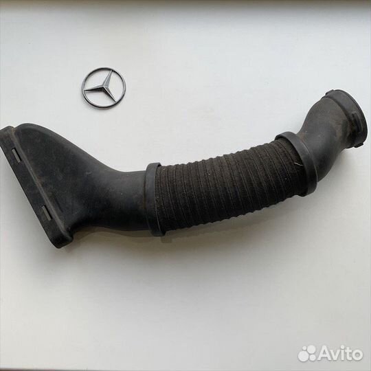Патрубок воздушного фильтра левый Мерседес